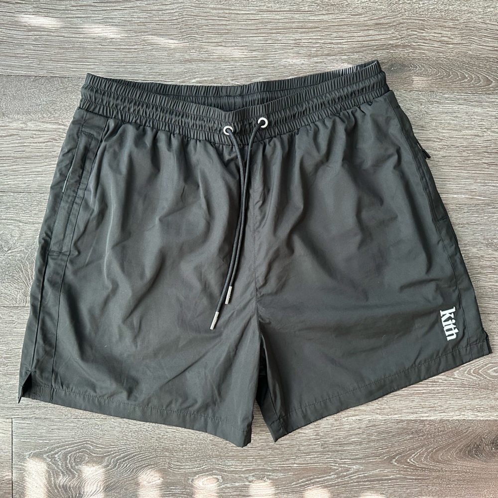 Men’s Kith Nylon Shorts Black Size L